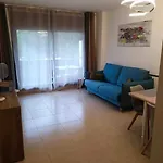 Precioso Piso Cerca De Playa Fenals Con 2 Piscinas Y Terraza Apartamento Lloret de Mar
