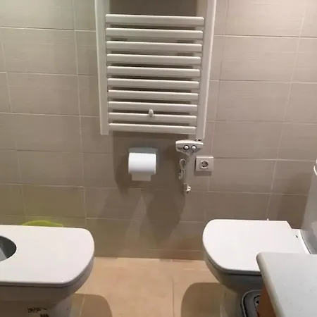 Apartment Precioso Piso Cerca De Playa Fenals Con 2 Piscinas Y Terraza