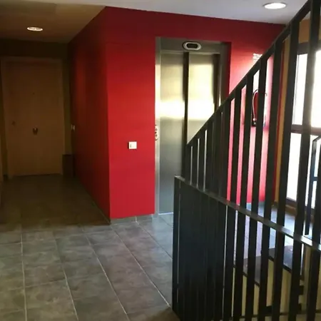 Precioso Piso Cerca De Playa Fenals Con 2 Piscinas Y Terraza * Lloret de Mar