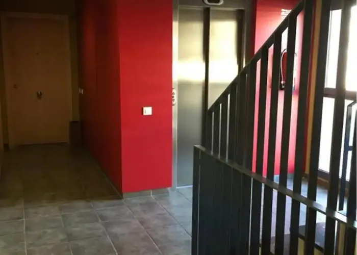 Precioso Piso Cerca De Playa Fenals Con 2 Piscinas Y Terraza * Lloret de Mar