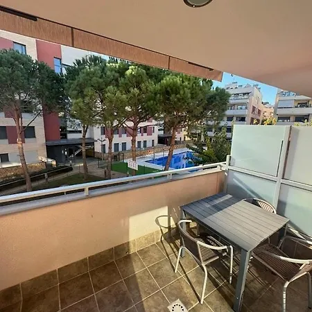 Precioso Piso Cerca De Playa Fenals Con 2 Piscinas Y Terraza Lloret de Mar